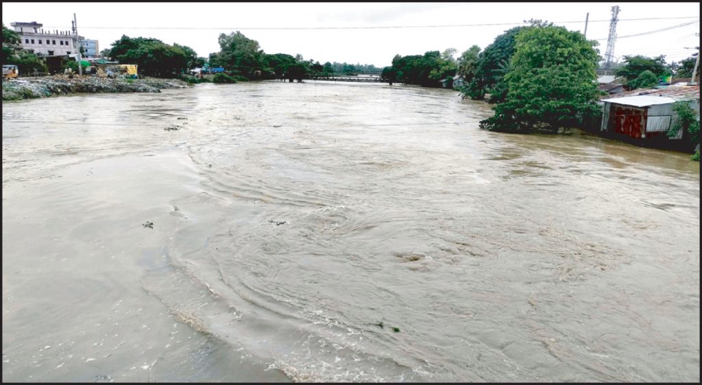 ‘আর আধামিটার পানি হলেই তলিয়ে যেত হবিগঞ্জ শহর’